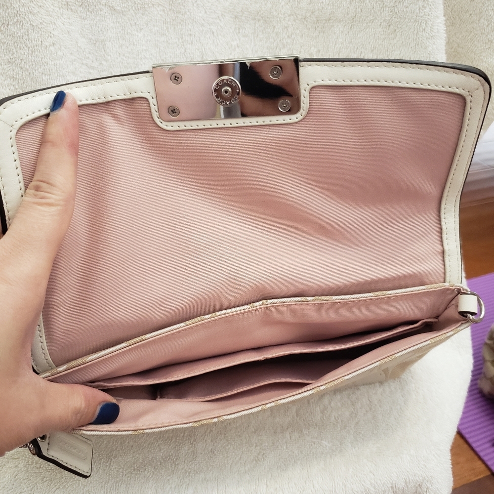 Bags - Picture 3 of 4